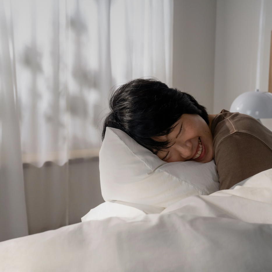 Couple on a casper mattress 