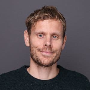 Headshot of Stephen Burgess