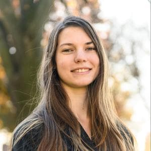 Headshot of Ola Zytek