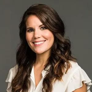 Headshot of Ally Johnston